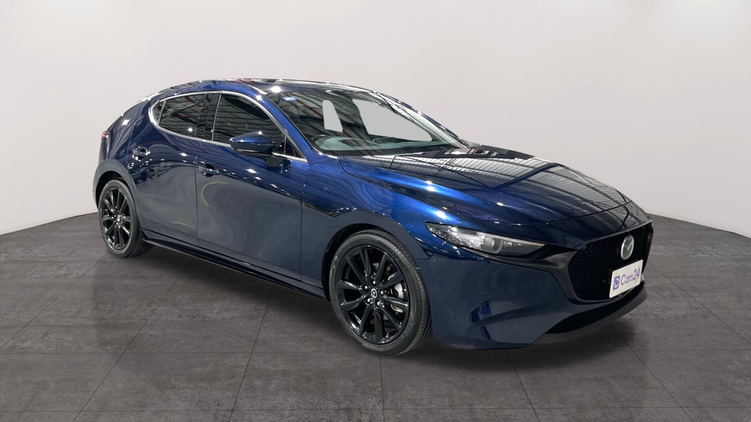 2019 Mazda Mazda3 G25 Astina, Automatic, 48678 km, Right Front Diagonal (45- Degree) View