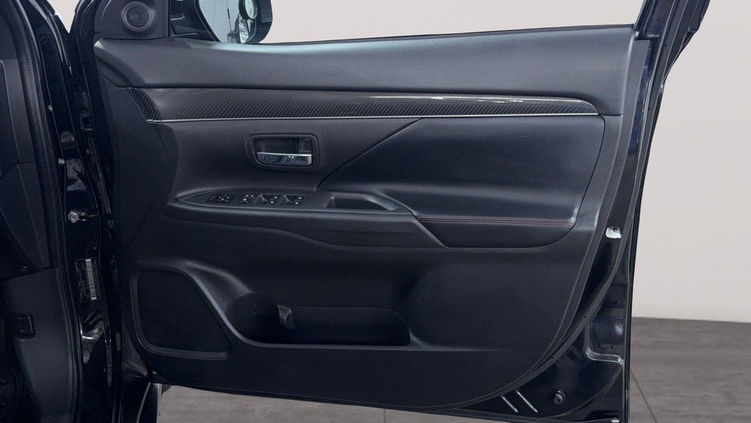 2021 Mitsubishi Outlander Black Edition 7 Seat (2WD), Automatic, 47869 km, Speaker View