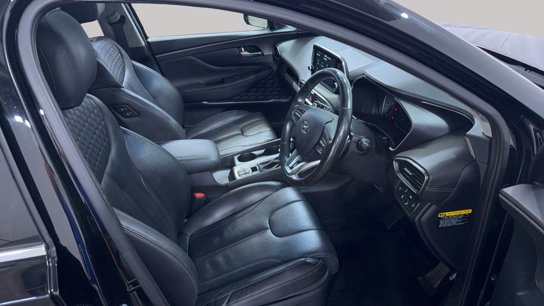 2020 Hyundai Santa Fe Highlander Crdi Blk-bge (AWD), Automatic, 35861 km, Right Side Front Door Cabin View