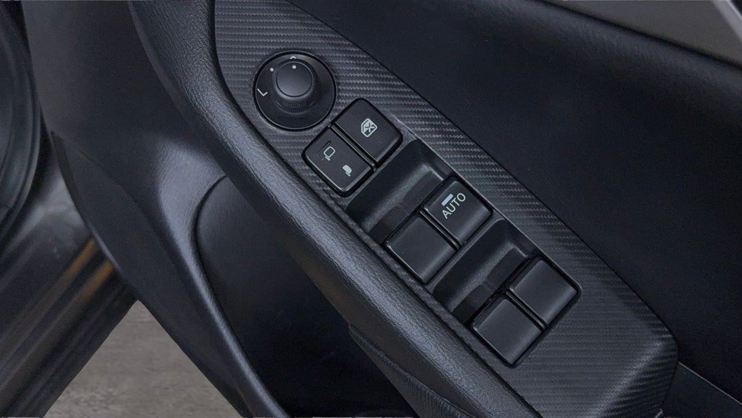 2021 Mazda CX-3 Maxx Sport (FWD), Automatic, 54908 km, Drivers Side Door Panel Controls