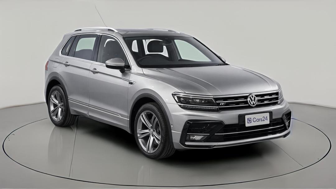 2019 Volkswagen Tiguan 132 Tsi R-line Edition, Automatic, 44280 km, Right Front Diagonal (45- Degree) View