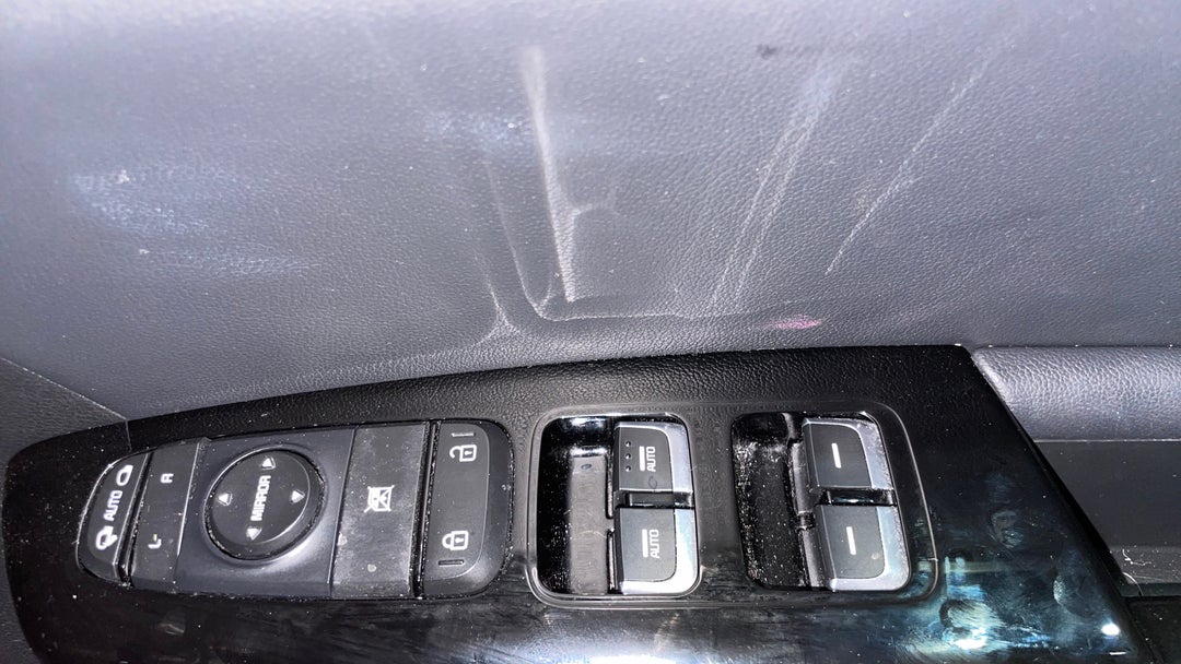 2017 Kia Sportage Gt-line (AWD), Automatic, 74004 km, Drivers Side Door Panel Controls