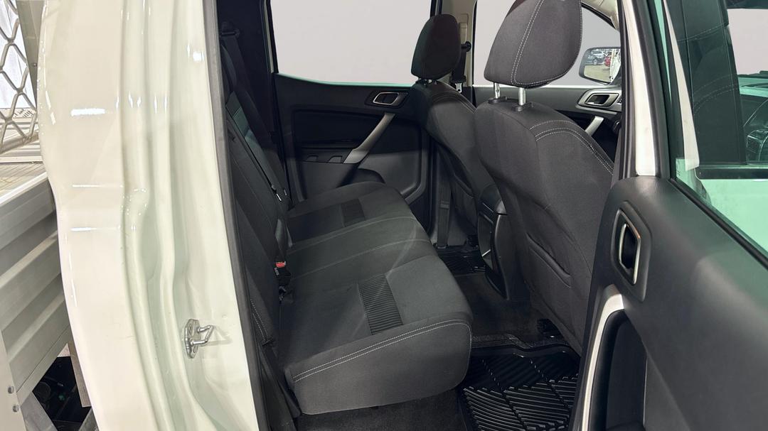 2022 Ford Ranger Xlt 3.2 (4x4), Automatic, 87530 km, Right Side Rear Door Cabin View