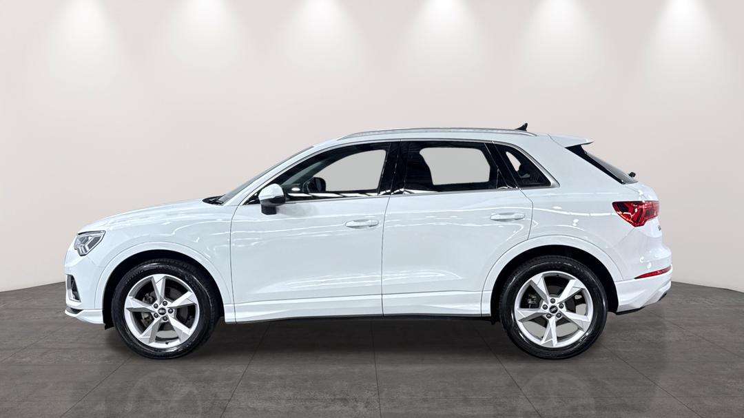 2020 Audi Q3 35 Tfsi, Automatic, 38440 km, Left Side View