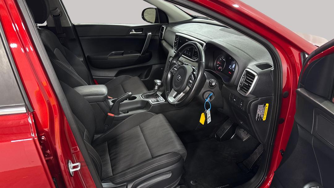 2018 Kia Sportage Si Premium (FWD), Automatic, 92102 km, Right Side Front Door Cabin View