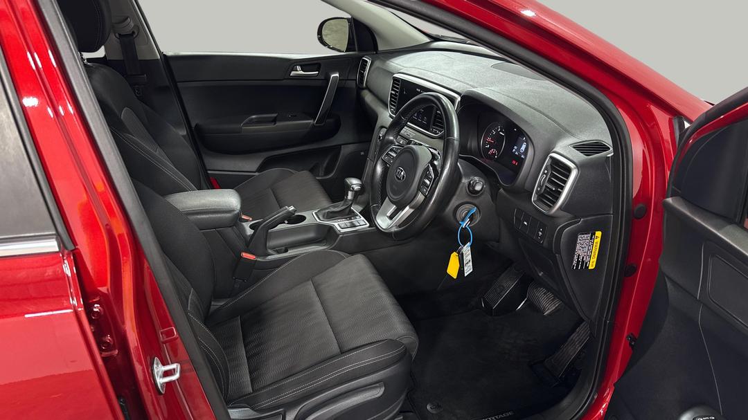 2018 Kia Sportage Si Premium (FWD), Automatic, 92102 km, Right Side Front Door Cabin View