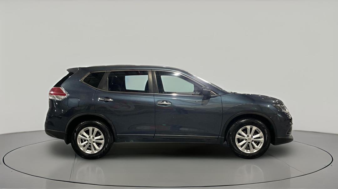 2016 Nissan X-trail St (4x4), Automatic, 111645 km, Right Side View