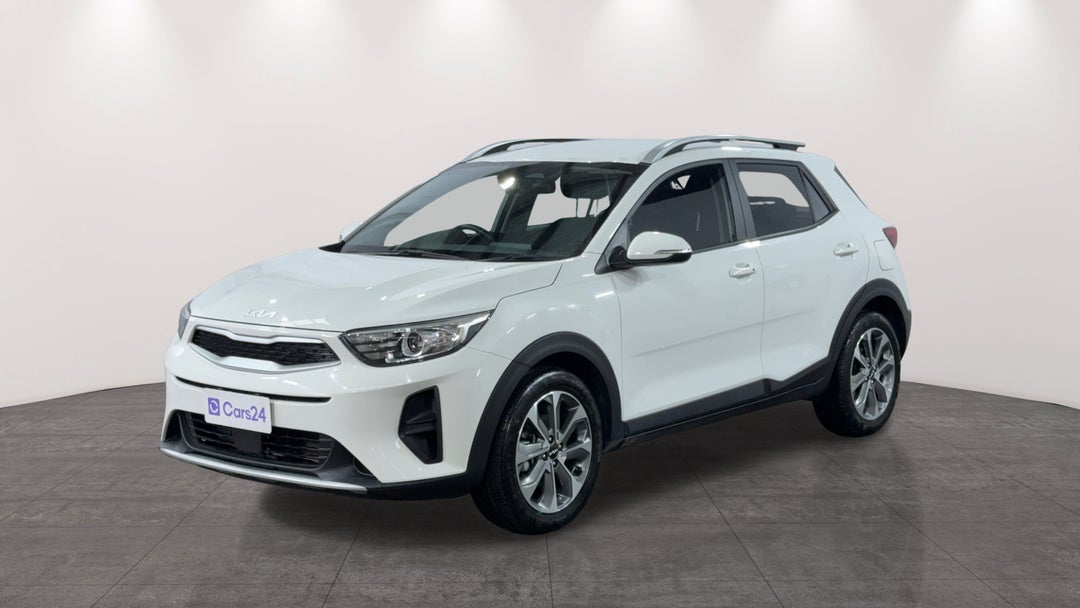 2022 Kia Stonic Sport, Automatic, 21670 km, Left Front Diagonal (45- Degree) View