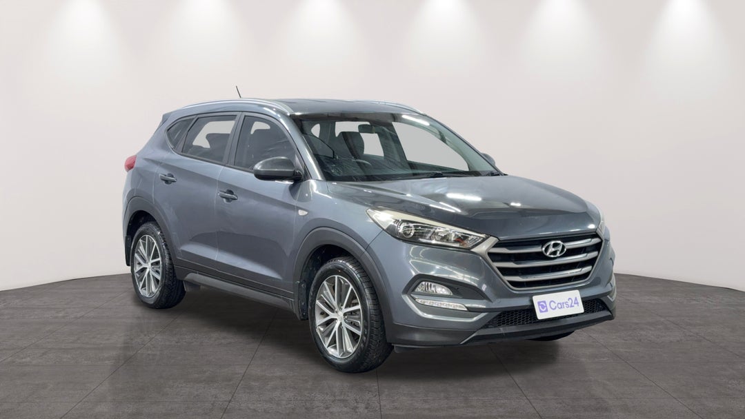 2015 Hyundai Tucson Active X (fwd), Automatic, 133835 km, Right Front Diagonal (45- Degree) View