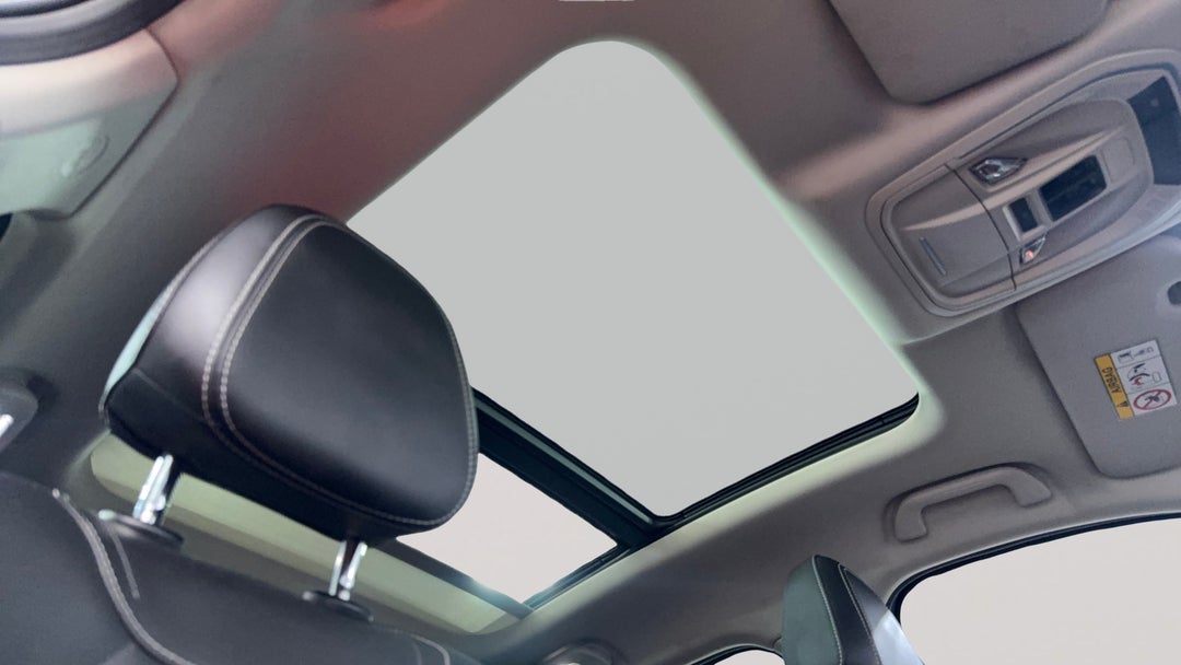 Interior Sunroof/Moonroof