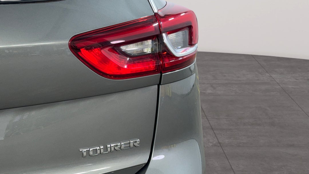 Badge (Boot Right Side)