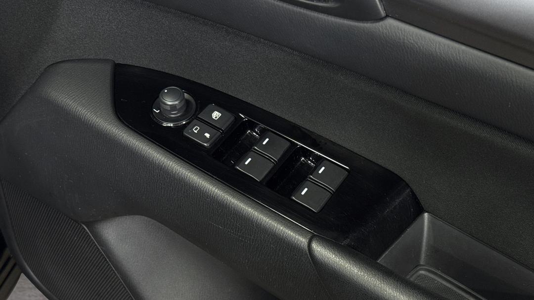 2023 Mazda CX-5 G25 Maxx Sport (FWD), Automatic, 48672 km, Drivers Side Door Panel Controls