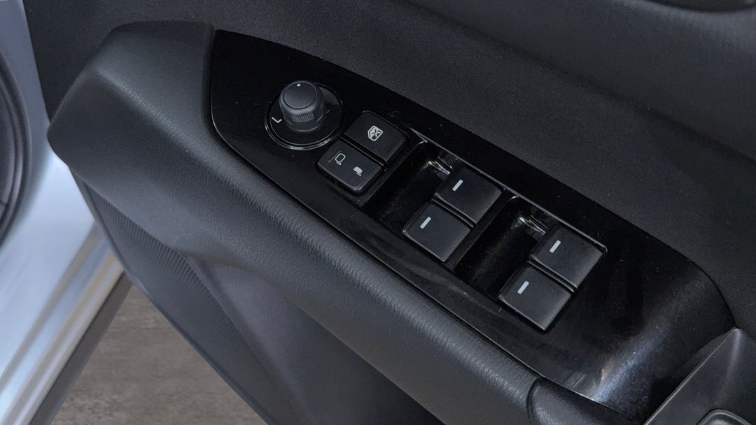2023 Mazda CX-5 G20 Maxx (FWD), Automatic, 38801 km, Drivers Side Door Panel Controls