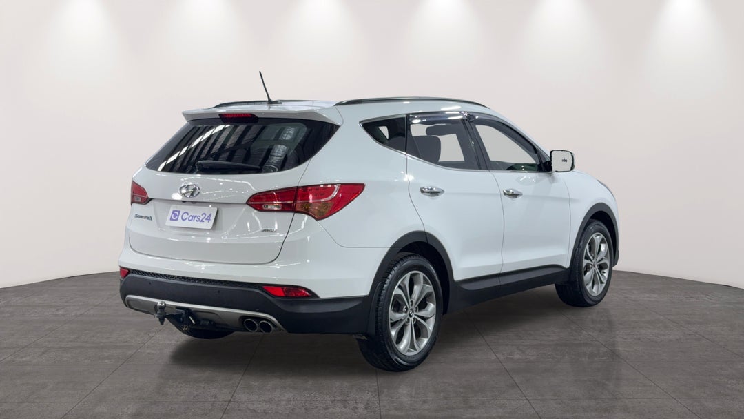 2013 Hyundai Santa Fe Highlander Crdi (4x4), Automatic, 140332 km, Right Back Diagonal (45- Degree) View