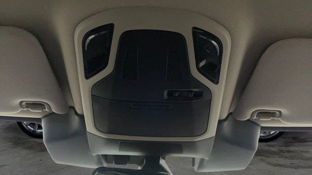 On-Roof Controls/Sunglass holder