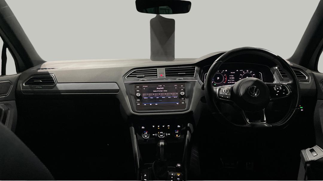 2019 Volkswagen Tiguan 132 Tsi R-line Edition, Automatic, 131927 km, Dashboard View