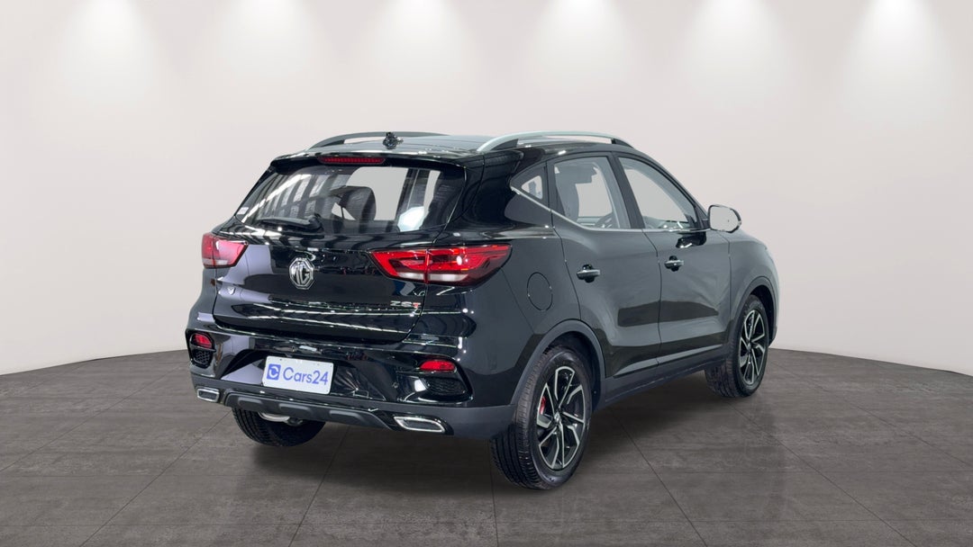 Right Back Diagonal (45- Degree) View