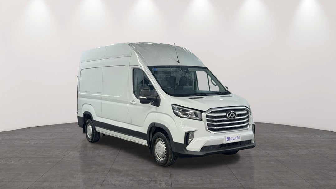 Right Front Diagonal (45- Degree) View