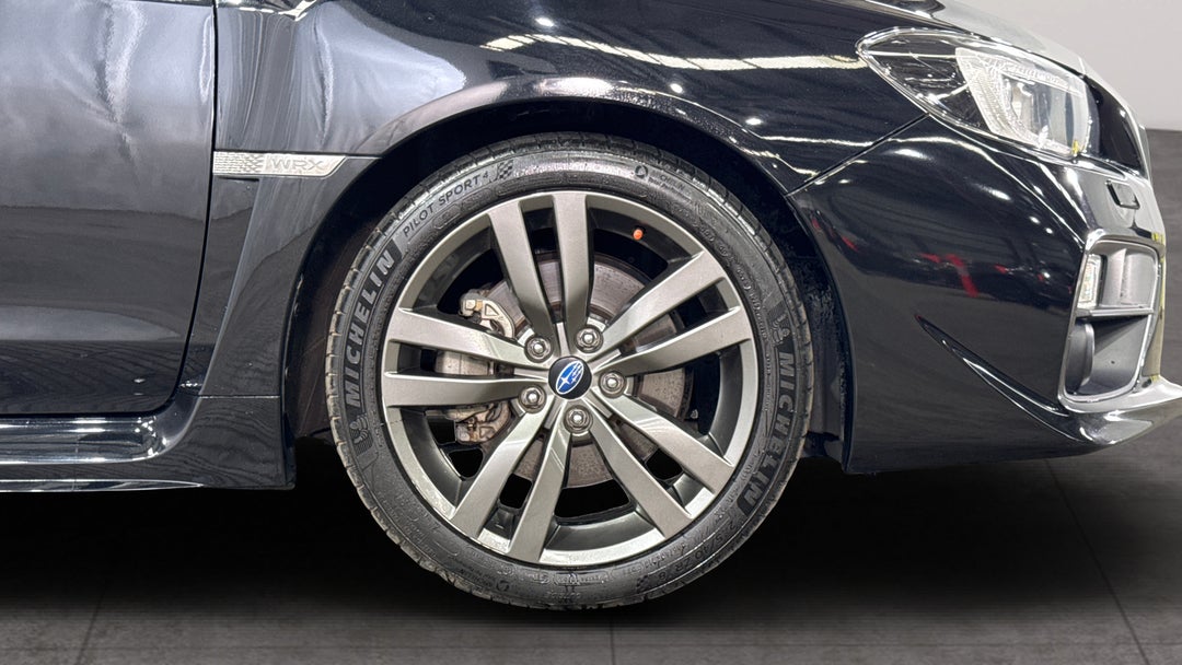 2015 Subaru WRX Premium (AWD), Manual, 92144 km, Right Front Wheel