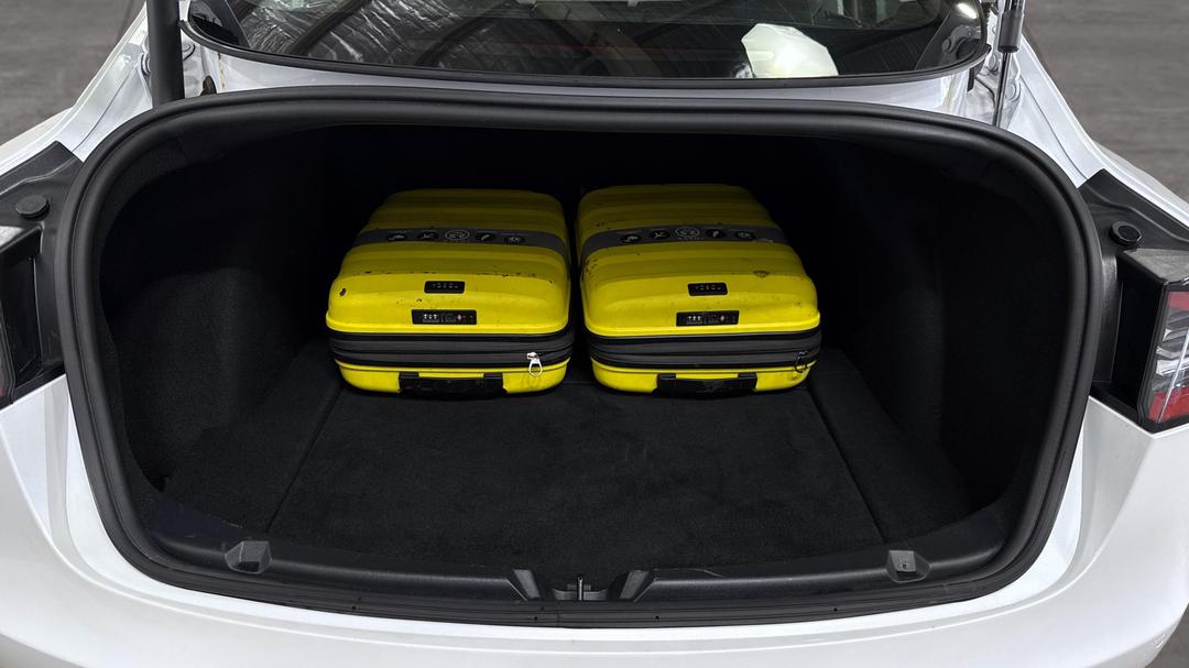 2022 Tesla Model 3 Rear-wheel Drive, Automatic, 43842 km, Boot Inside View with Luggage