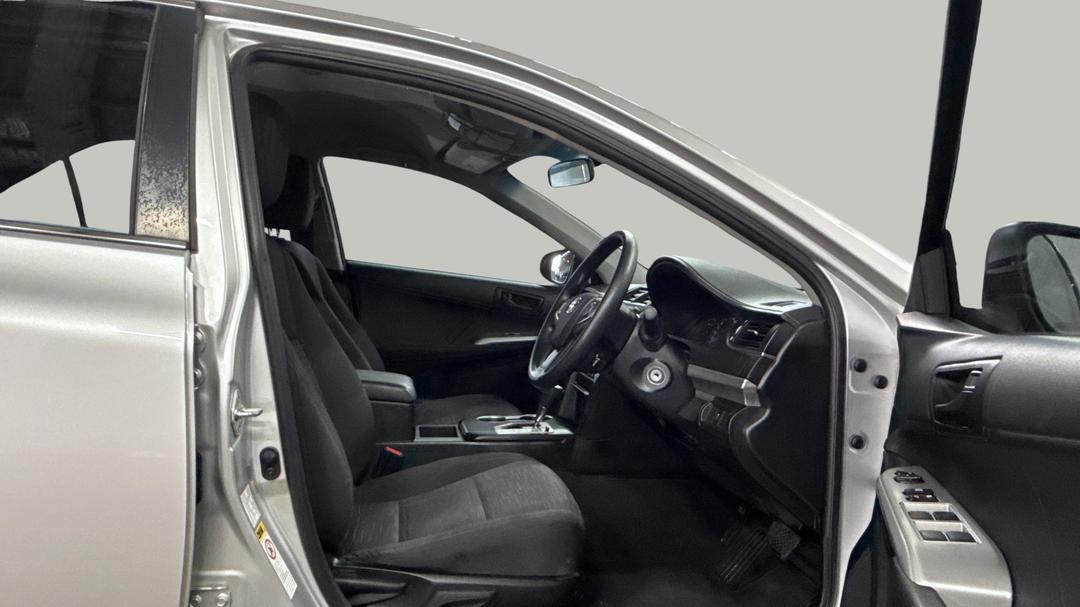 2016 Toyota Camry Altise, Automatic, 51769 km, Right Side Front Door Cabin View