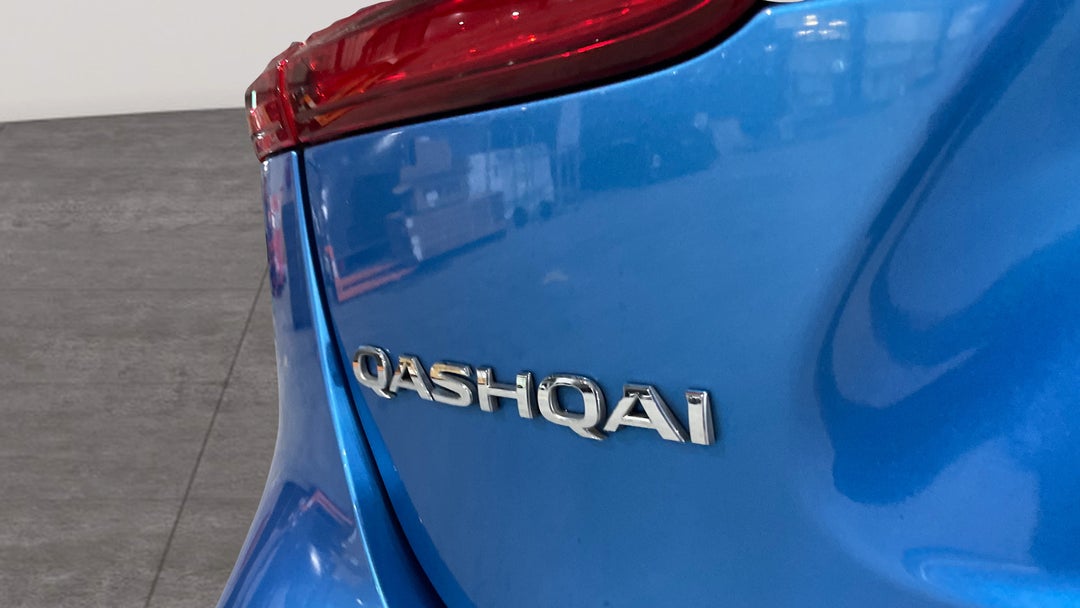 2017 Nissan Qashqai St-l, Automatic, 151809 km, Badge (Boot Left Side)