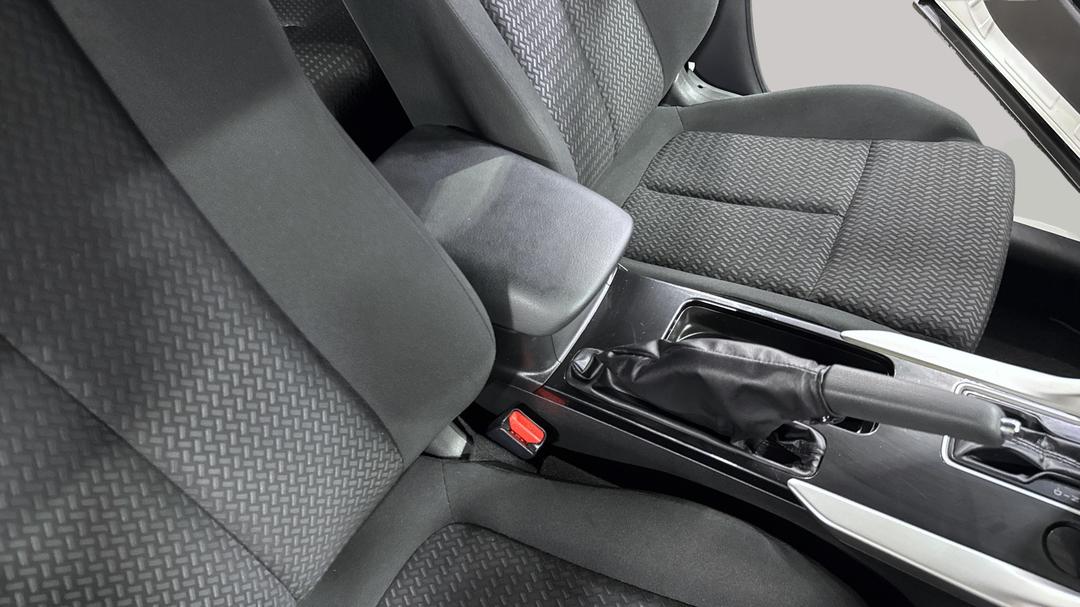 2024 Mitsubishi Eclipse Cross Es (2WD), Automatic, 32180 km, Center Console