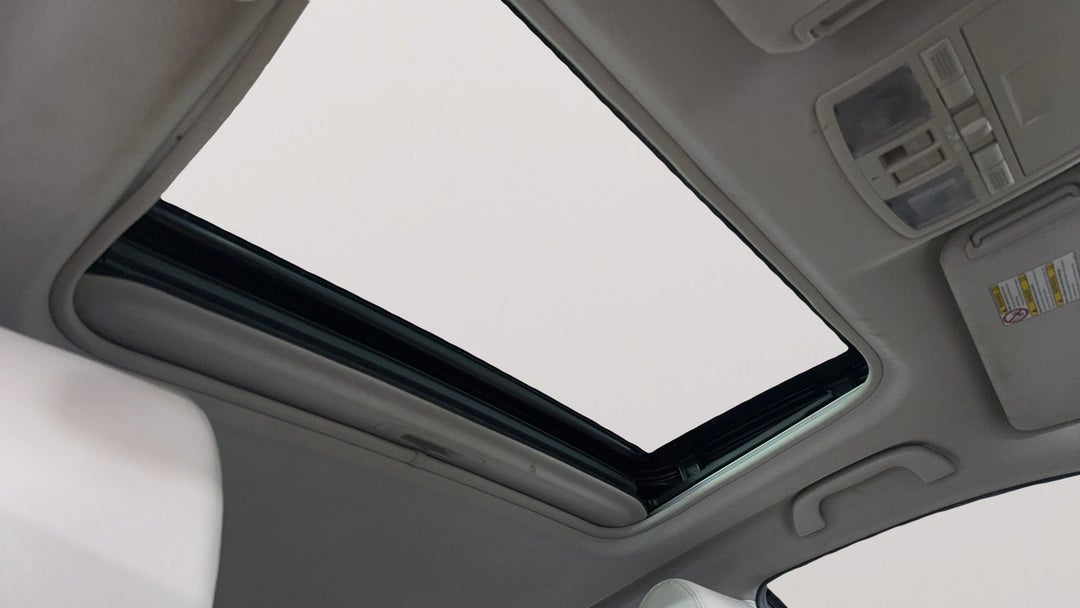 Interior Sunroof/Moonroof