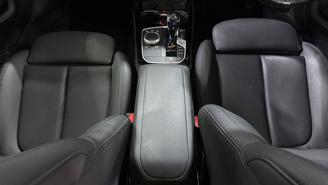 2020 BMW 2 20i M Sport, Automatic, 47599 km, Center Console