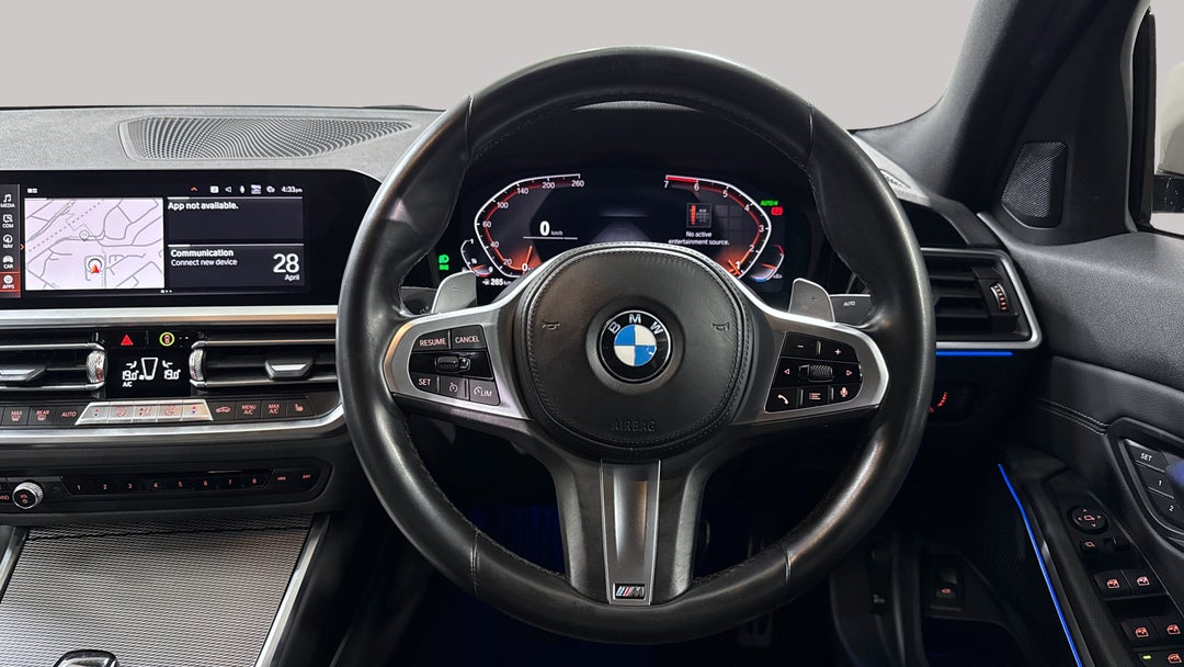 2021 BMW 3 20i M Sport, Automatic, 83359 km, Steering Wheel Close-up