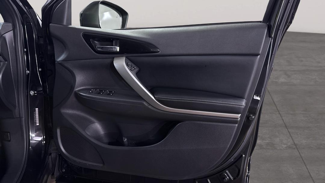 2024 Mitsubishi Eclipse Cross Exceed Phev (AWD), Automatic, 32174 km, Speaker View