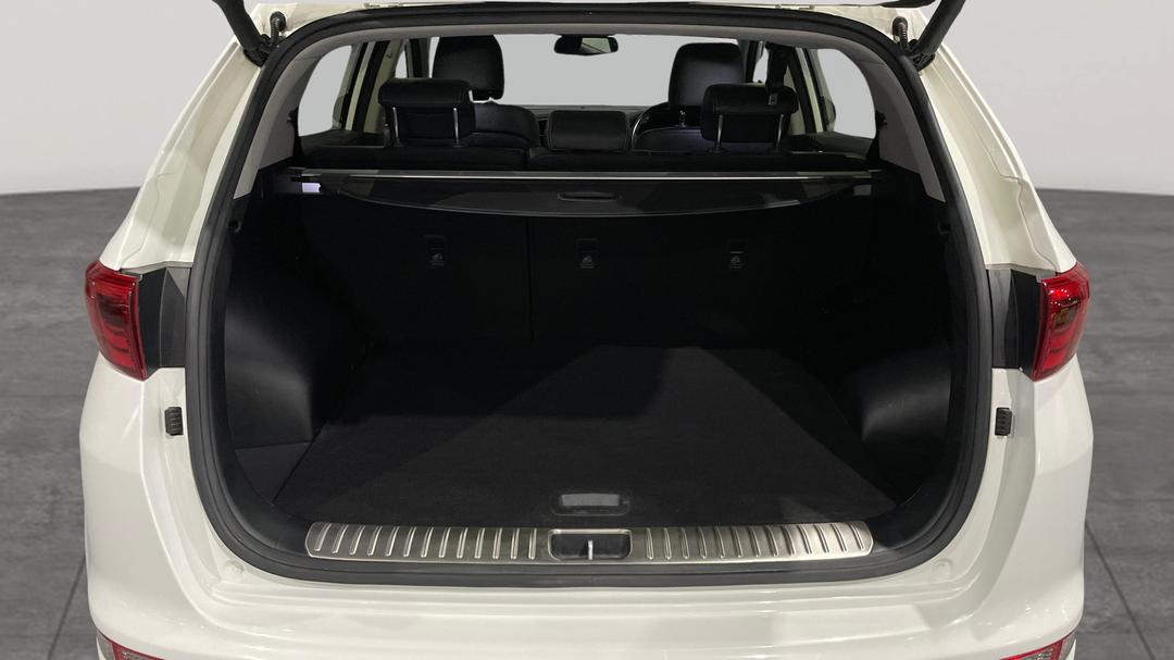 2017 Kia Sportage Gt-line (AWD), Automatic, 112272 km, Boot Inside View