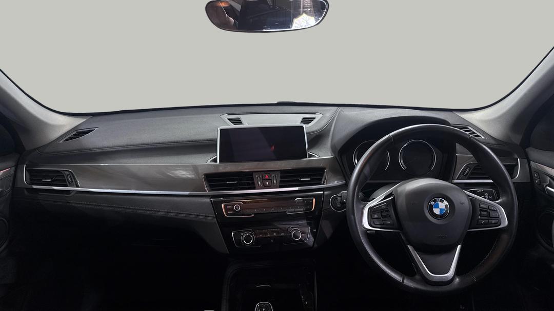 2021 BMW X1 sDrive 18i, Automatic, 28239 km, Dashboard View