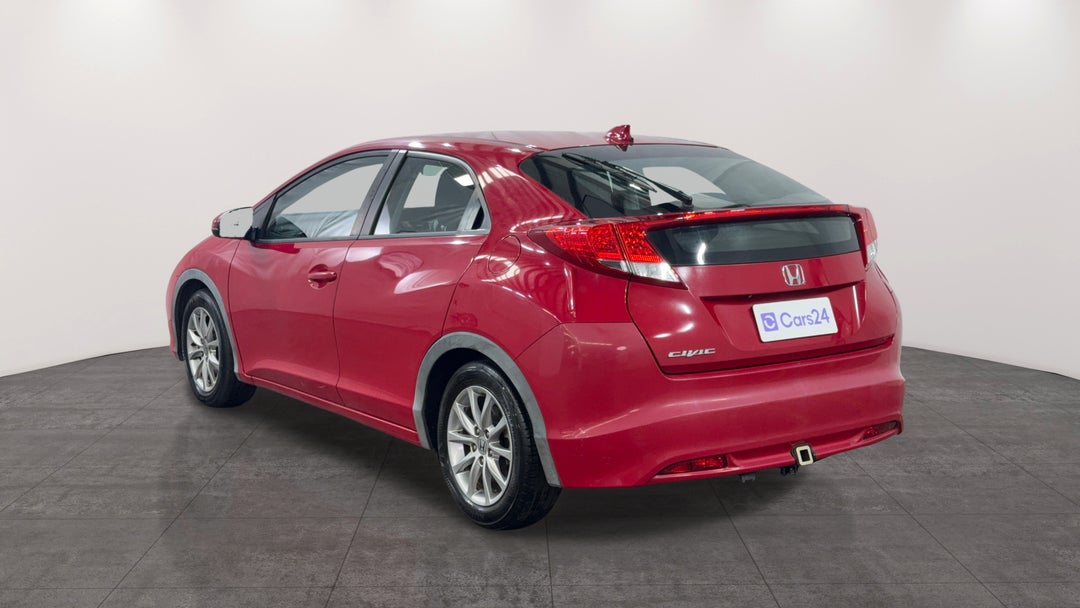 Left Back Diagonal (45- Degree) View