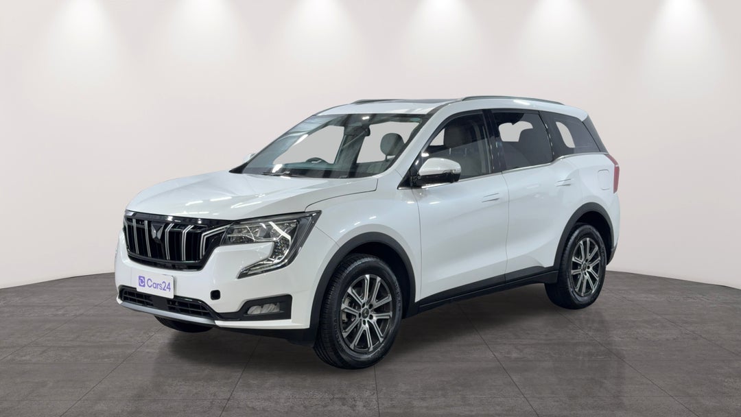 2024 Mahindra Xuv700 Ax7l, Automatic, 14683 km, Left Front Diagonal (45- Degree) View