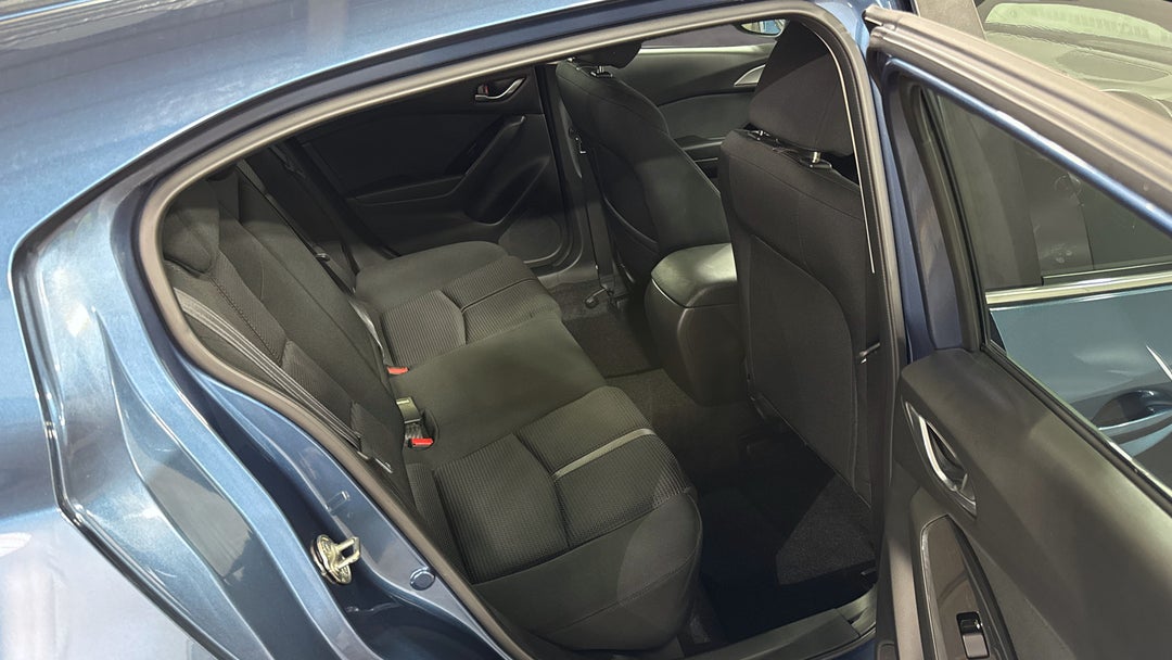 2018 Mazda 3 Maxx Sport, Automatic, 87722 km, Right Side Rear Door Cabin View