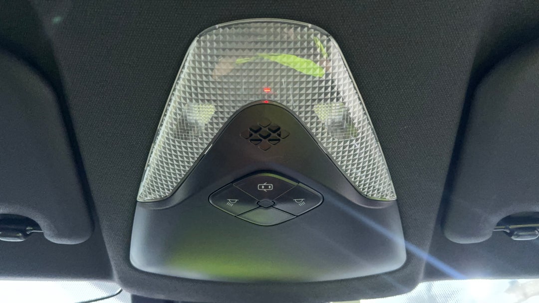 On-Roof Controls/Sunglass holder