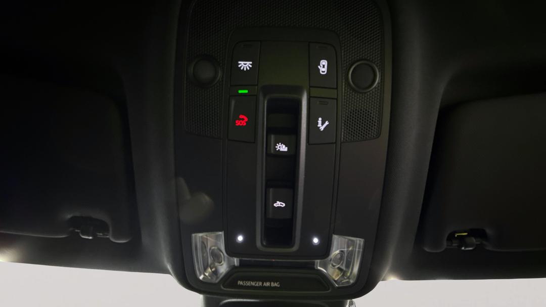 2025 Audi Q3 40 Tfsi Quattro S Line, Automatic, 10429 km, On-Roof Controls/Sunglass holder