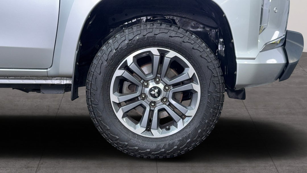 2019 Mitsubishi Triton Gls (4x4) Premium, Automatic, 98841 km, Right Front Wheel