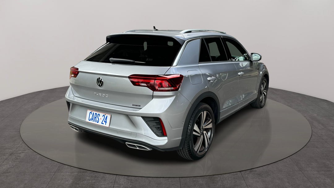 Right Back Diagonal (45- Degree) View