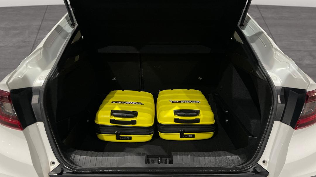 2023 Renault Arkana Zen, Automatic, 47716 km, Boot Inside View with Luggage
