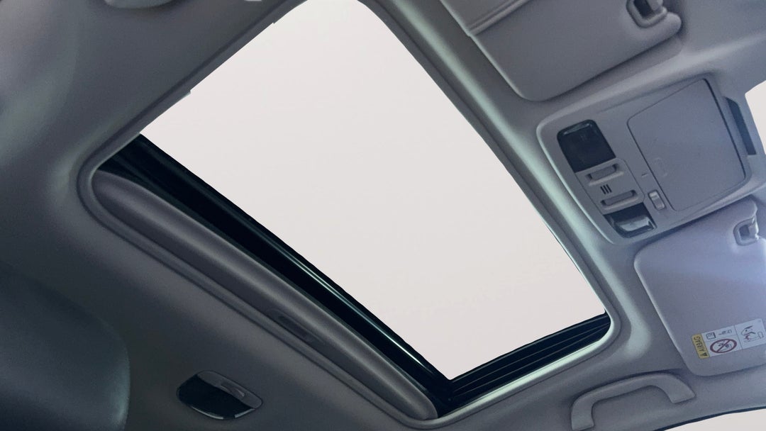 Interior Sunroof/Moonroof