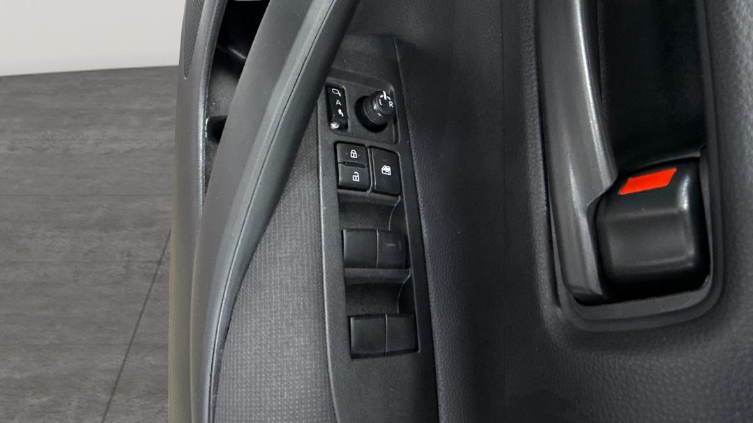 2024 Toyota Corolla Ascent Sport + Conv Pk Hybrid, Automatic, 25291 km, Drivers Side Door Panel Controls