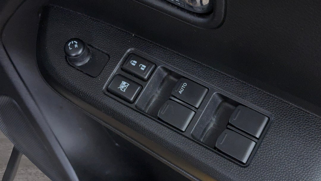 2021 Suzuki Ignis Glx, Automatic, 81515 km, Drivers Side Door Panel Controls