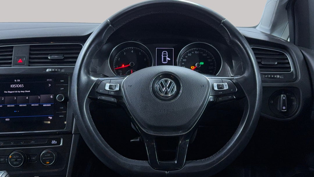 2018 Volkswagen Golf 110 Tsi Comfortline, Automatic, 104628 km, Steering Wheel Close-up