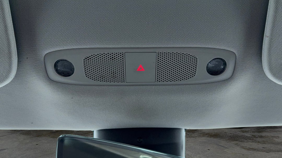 On-Roof Controls/Sunglass holder