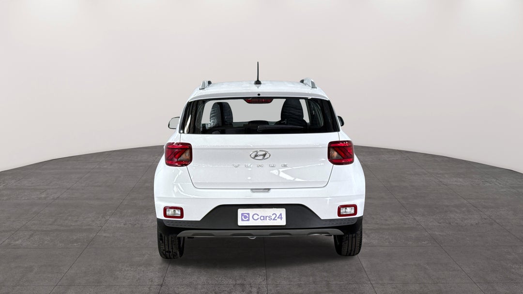 2025 Hyundai Venue Active, Automatic, 24265 km, Back/Rear View