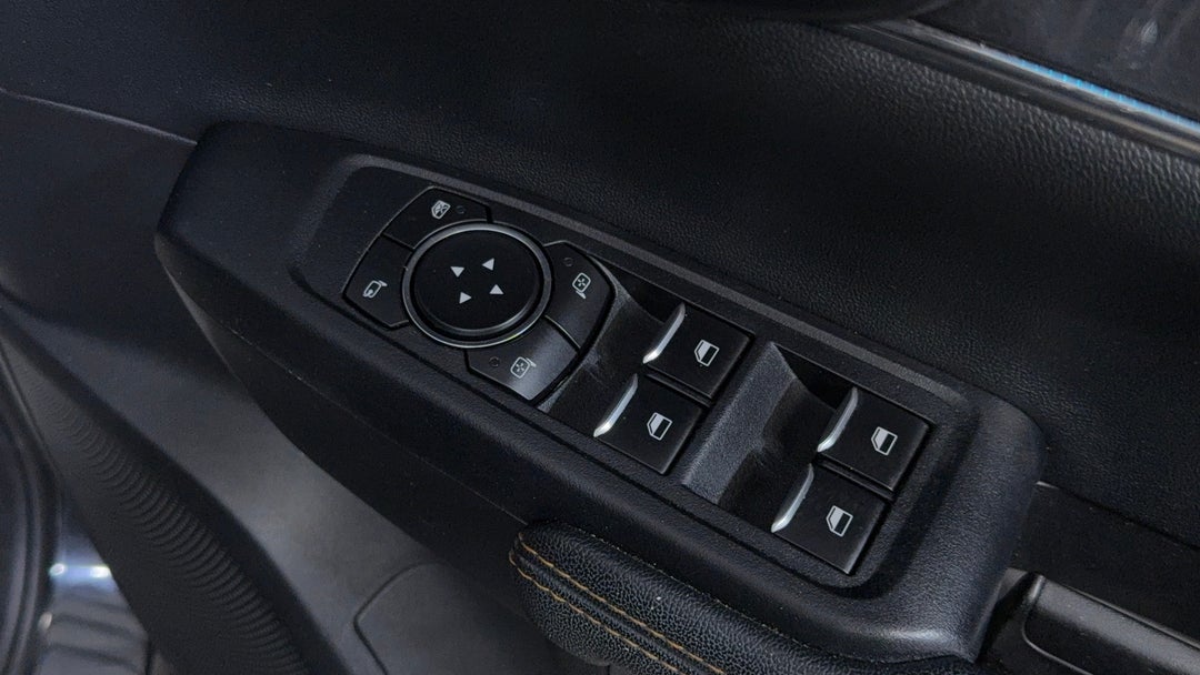 2022 Ford Ranger Wildtrak 3.0 (4x4), Automatic, 48944 km, Drivers Side Door Panel Controls