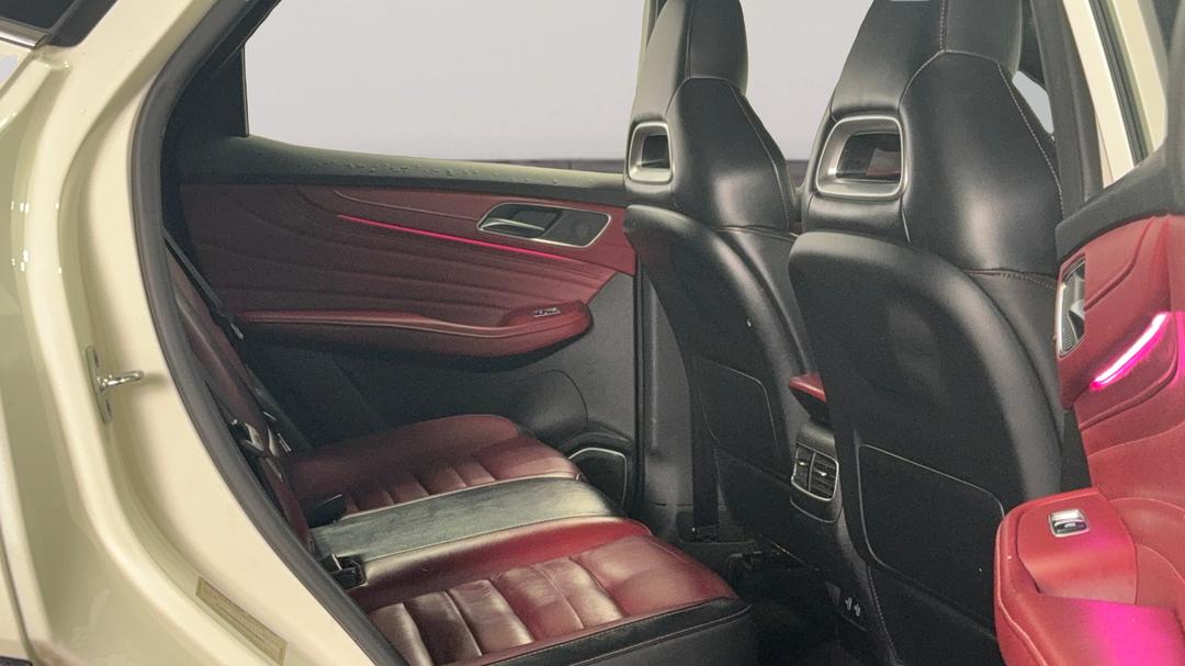 2020 MG HS Essence Anfield Edition, Automatic, 94135 km, Right Side Rear Door Cabin View