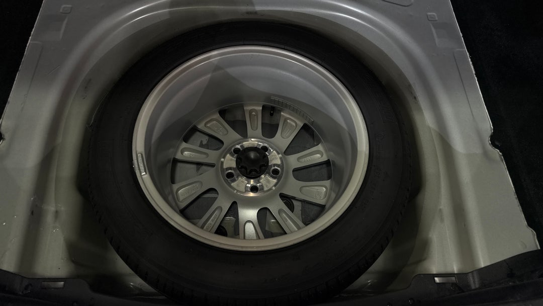 2024 Toyota Camry Ascent, Automatic, 52252 km, Spare Wheel